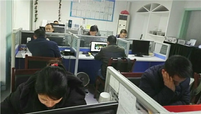 满冠(中国)战士春节前夕激情奋战，促项目完美收官